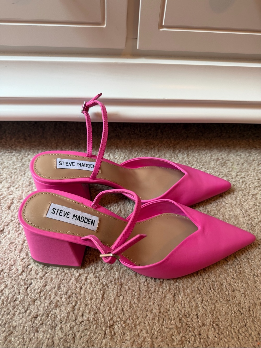 NWT Steve Madden Courtnie pink slingback heels size 8